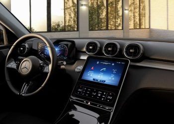 Here is the base Mercedes C-Class, and it has buttons!